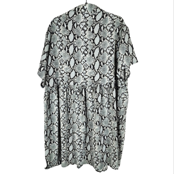 Missguided Plus Snake Print V-Neck  Short Sleeve Casual Chic Dress Size 14 - Picture 2 of 5